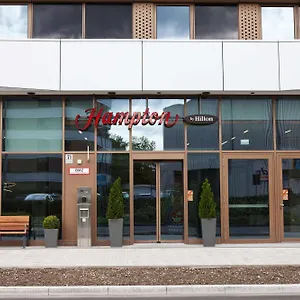 Hotel Hampton By Hilton Center East