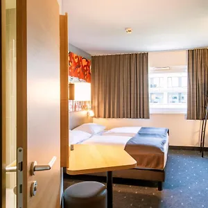 City-west Hotel