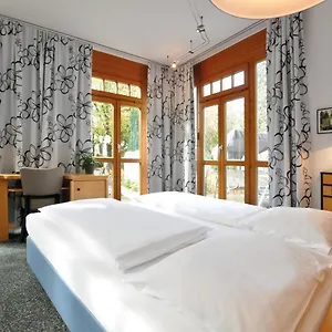 Hotel Waldperlach By Blattl